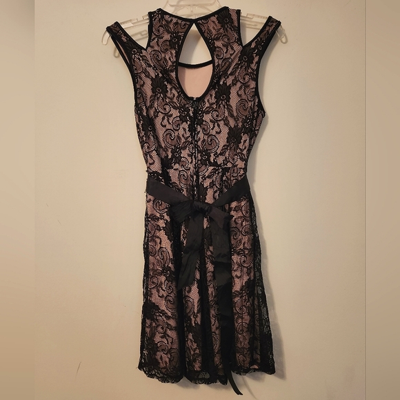 Lace Cut-Out Shoulder Dress - Picture 2 of 3